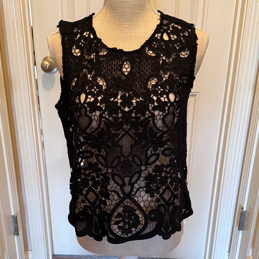 Elegant Black Lace Sleeveless Top